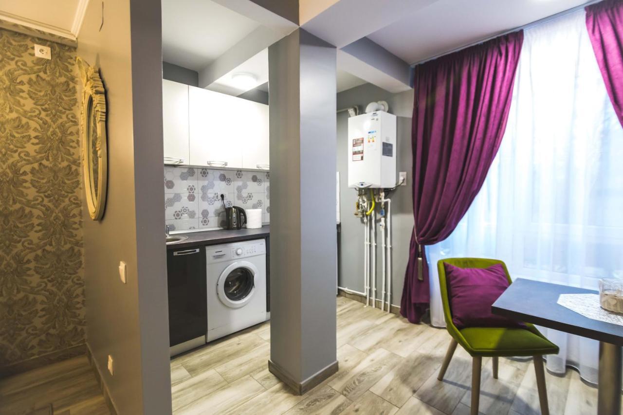 Holiday Apartments Galaţi Esterno foto